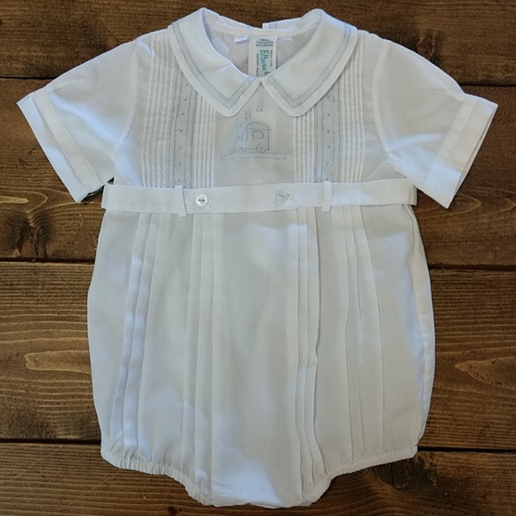 Feltman Brothers Other - Feltman Brothers vintage style 3 m baby creeper